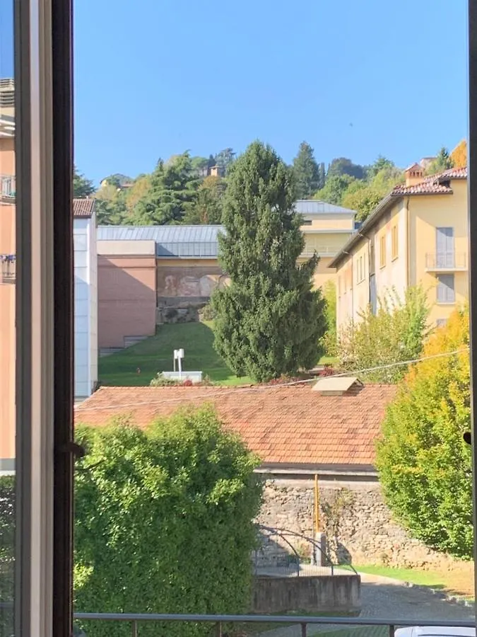 Ferienwohnung Casa Gregis - Museums Area - 10 Min Walk To Upper Town Bergamo