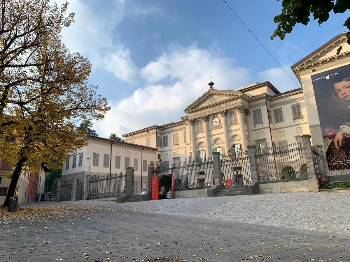Ferienwohnung Casa Gregis - Museums Area - 10 Min Walk To Upper Town Bergamo Apartment