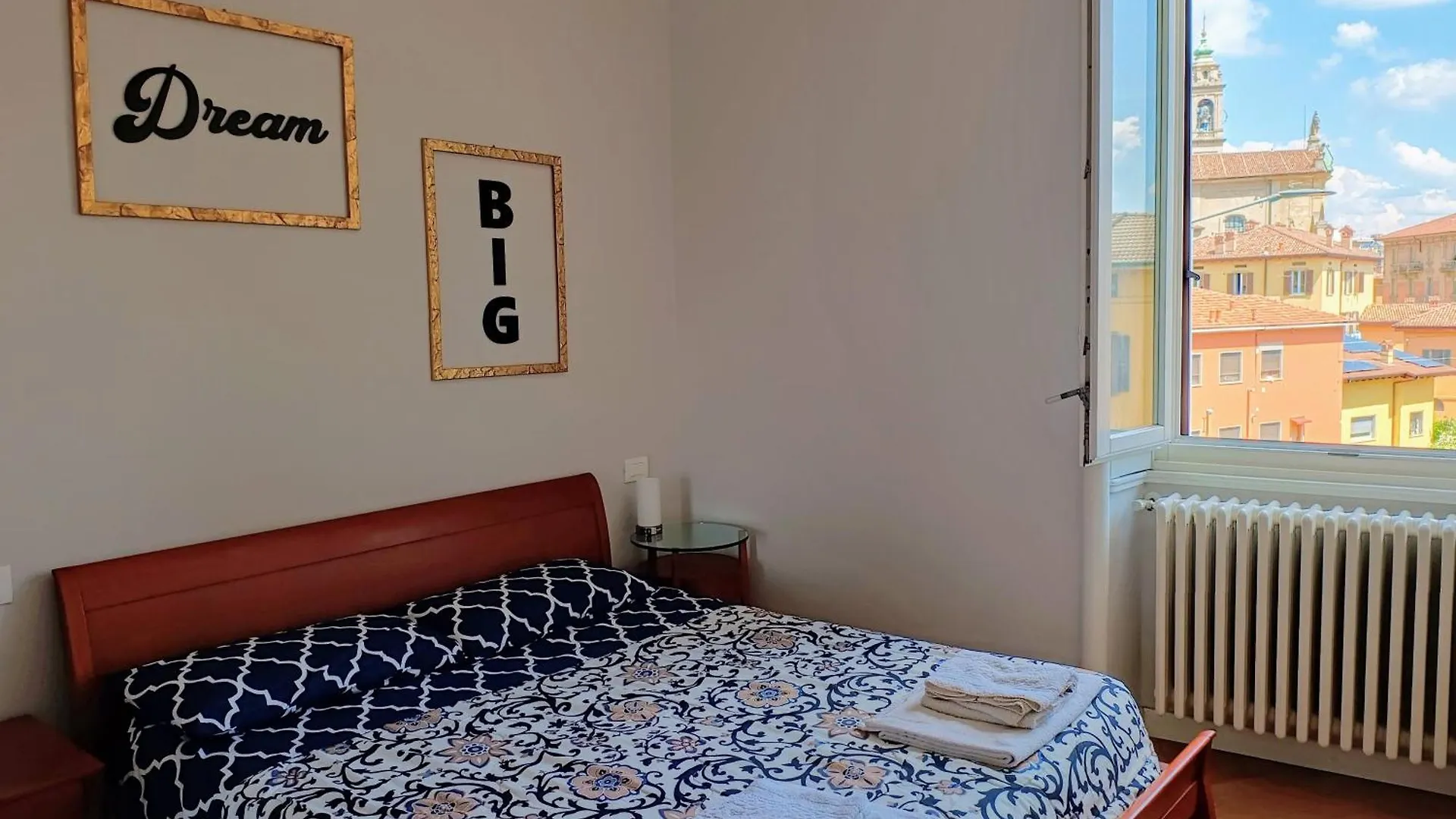 Apartment Ferienwohnung Casa Gregis - Museums Area - 10 Min Walk To Upper Town Bergamo